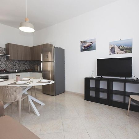 Brecchembe - Holiday Home In The Center Of Lacco Ameno Lacco Ameno  Bagian luar foto