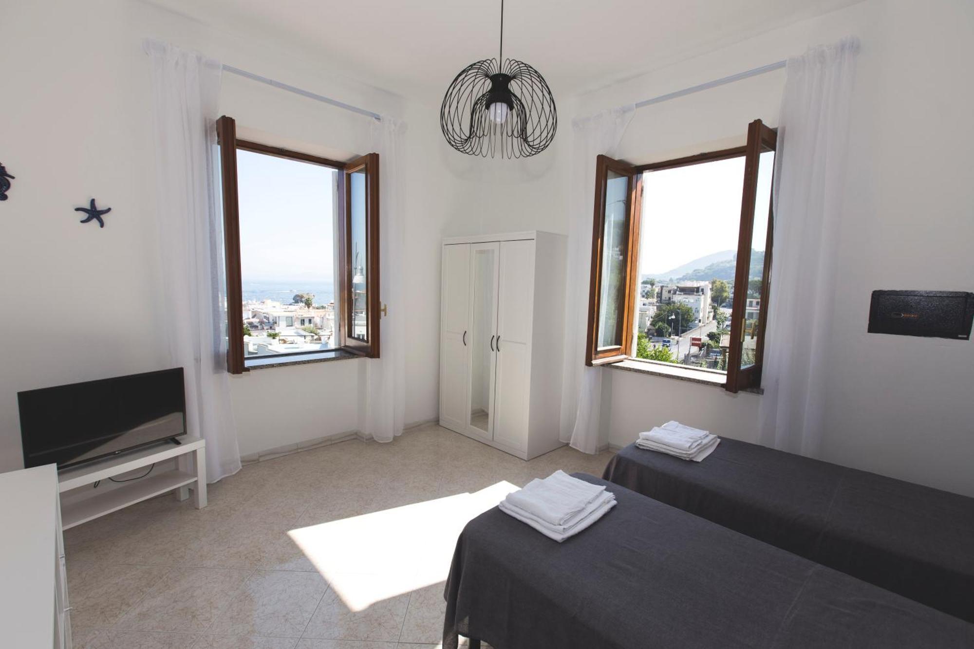 Brecchembe - Holiday Home In The Center Of Lacco Ameno Lacco Ameno  Bagian luar foto